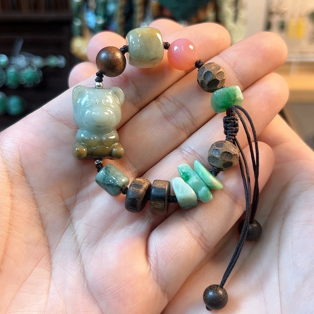 翡翠颈饰未镶嵌手串