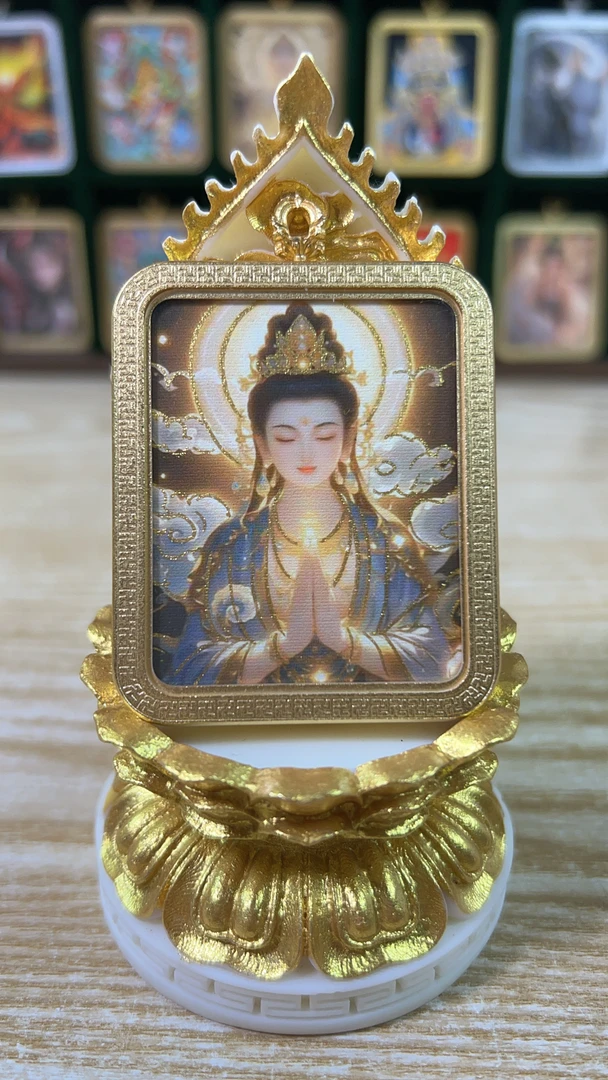 手绘描金，彩金，粗矿砂，钛钢壳子唐卡4*5