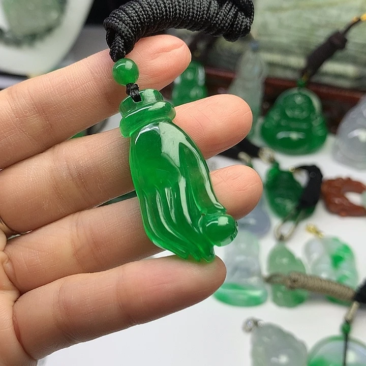 吊坠(赠链)未镶嵌翡翠