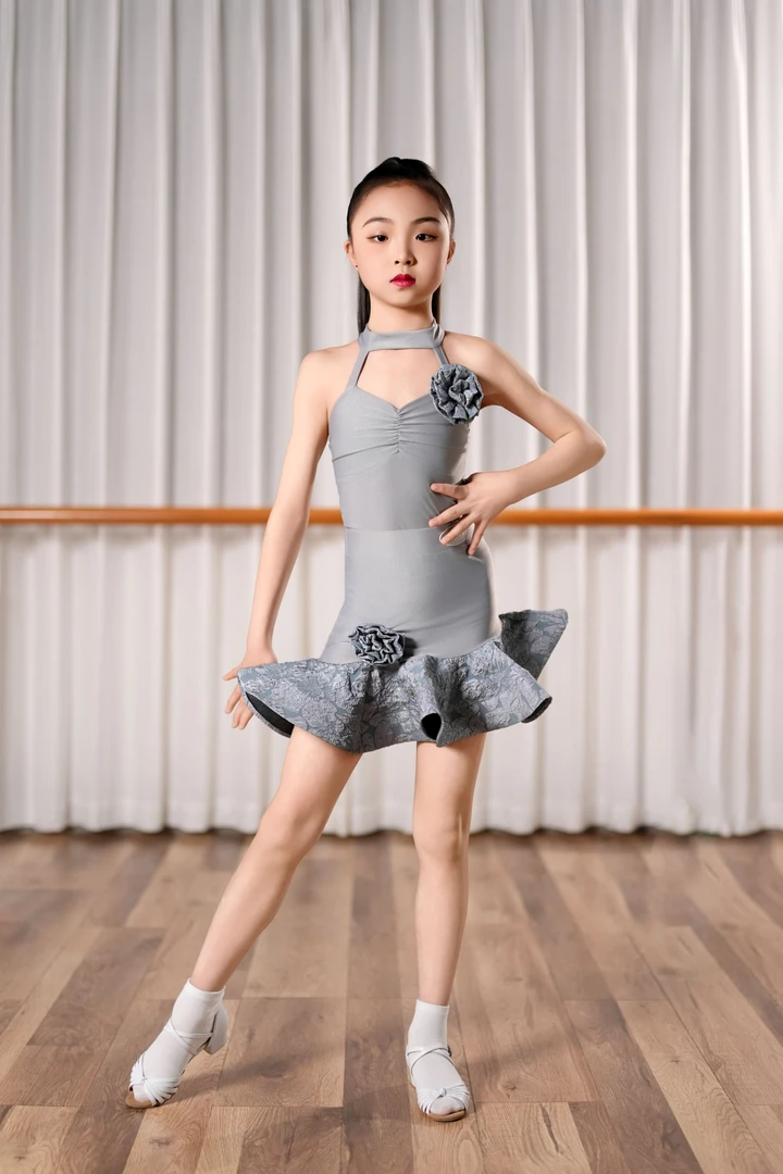 少儿拉丁舞服夏季新款高级感网红练功演出服女童