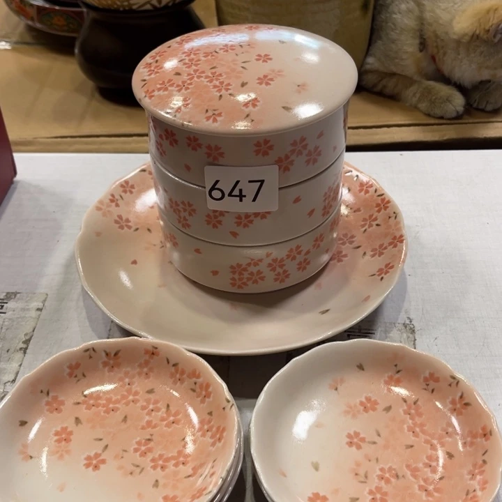 盖碗瓷器制作工艺精湛