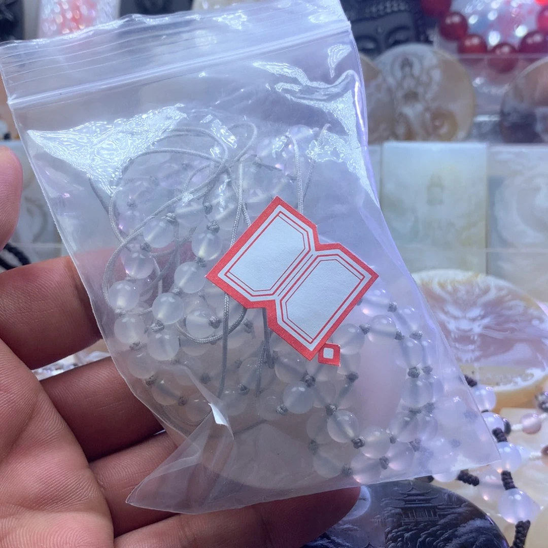 未镶嵌颈饰玛瑙/玉髓给***烟