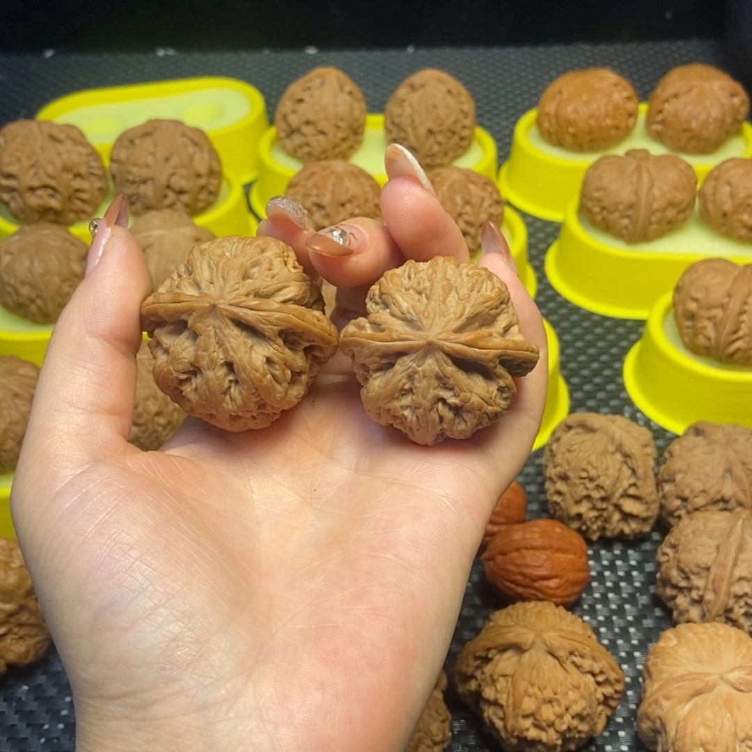 文玩核桃把件大粗筋42