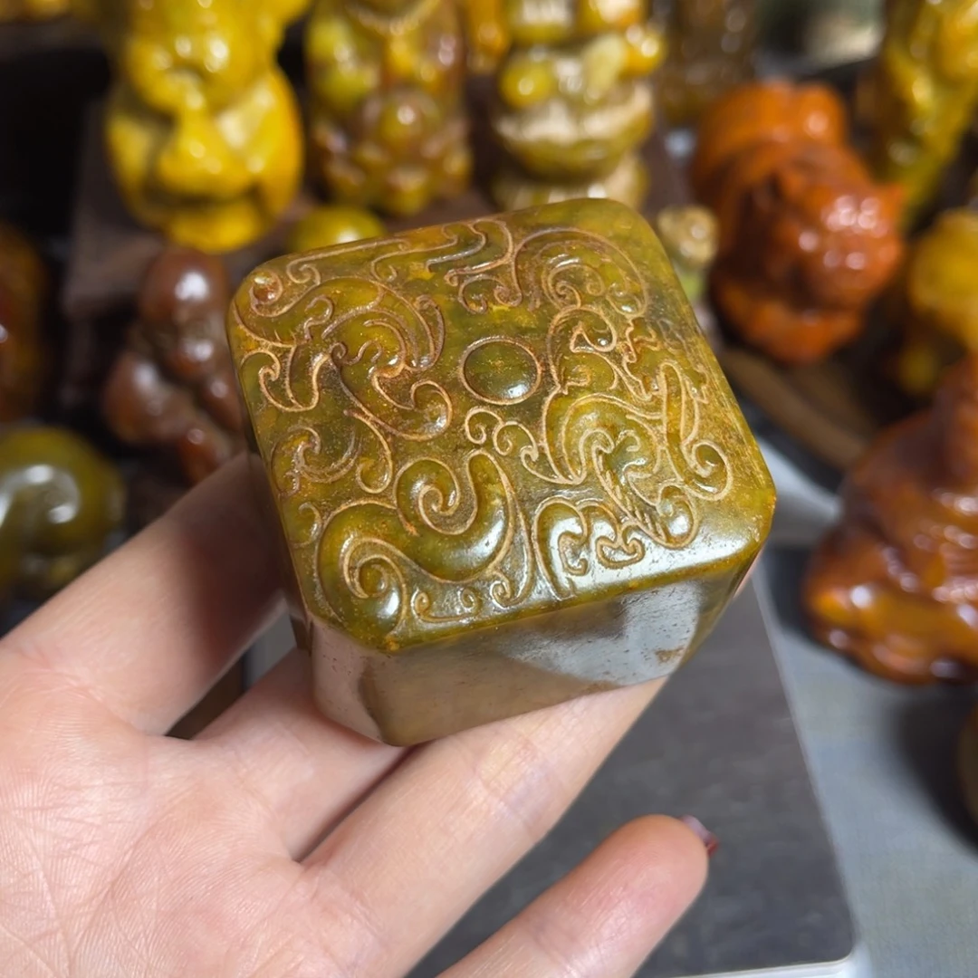 蛇纹石玉合金颈饰