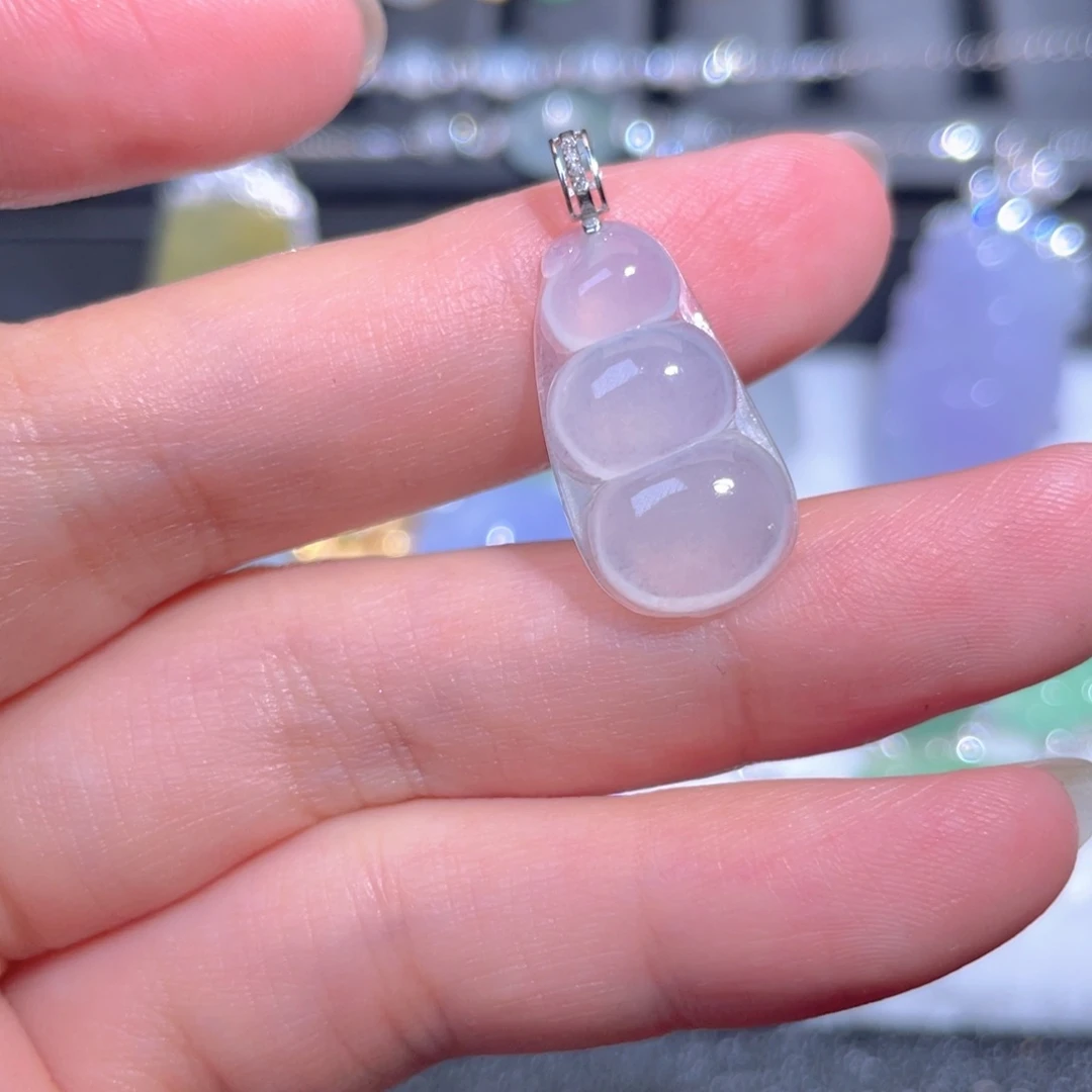 翡翠18K金镶嵌颈饰翡翠