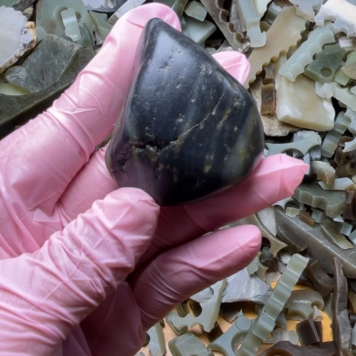 和田玉未镶嵌珠宝半成品