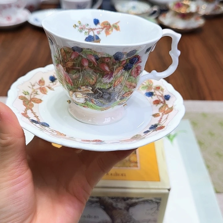 瓷片杯子杯子杯子杯子水杯杯子