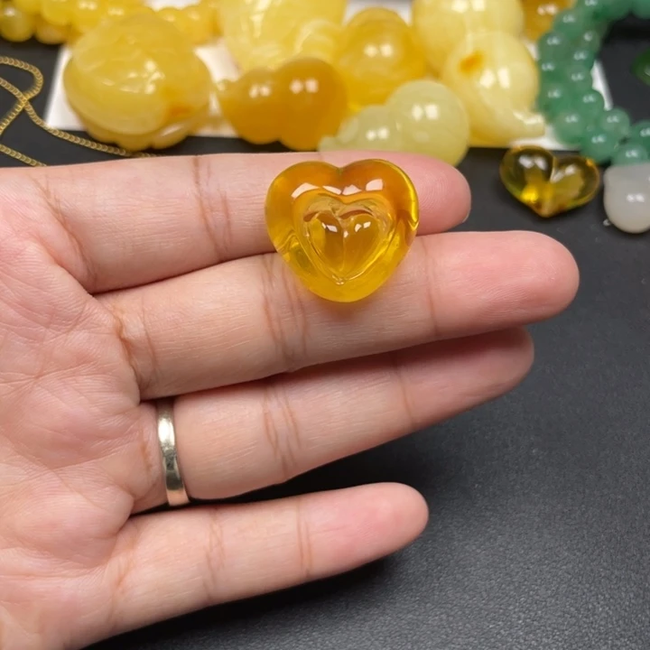 琥珀未镶嵌裸石蜜蜡