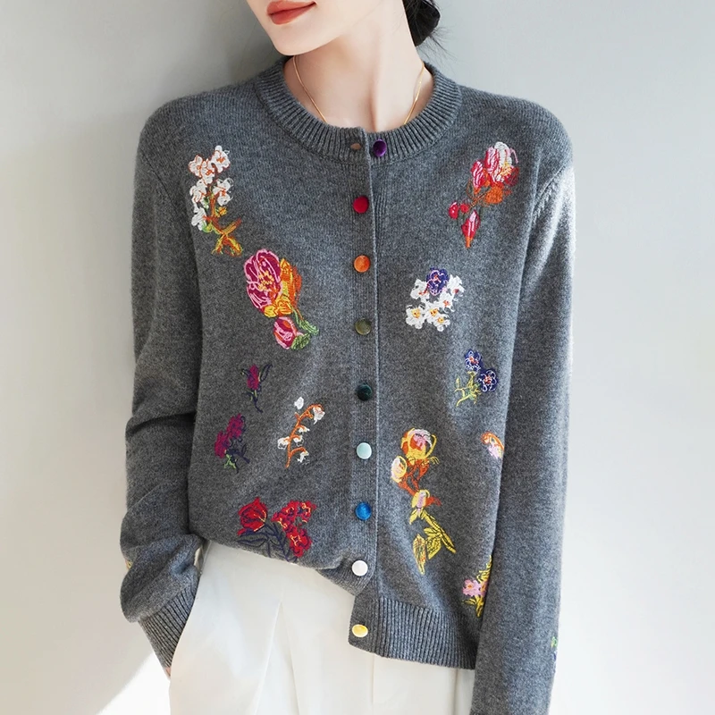 春秋新款重工刺绣羊绒开衫女圆领纯羊毛针织毛衣外套宽松洋气上衣