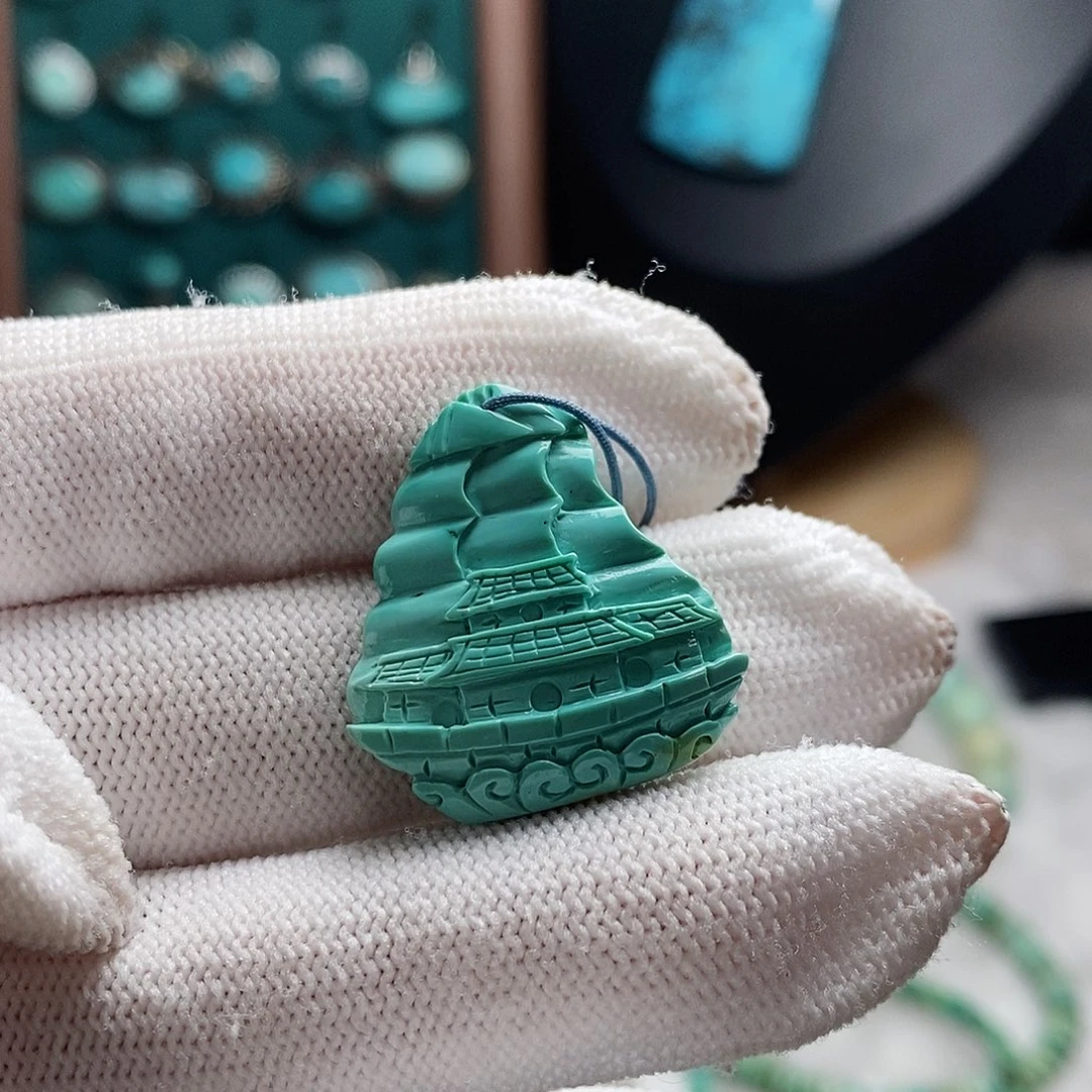 绿松石未镶嵌珠宝奇石