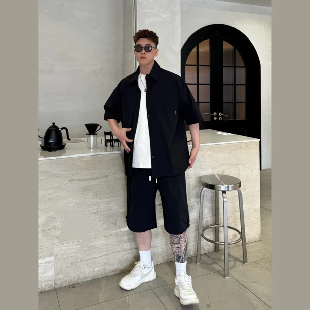 胜腾大码男装2025夏款户外速干面料美式潮男极简翻领衬衫短裤套装