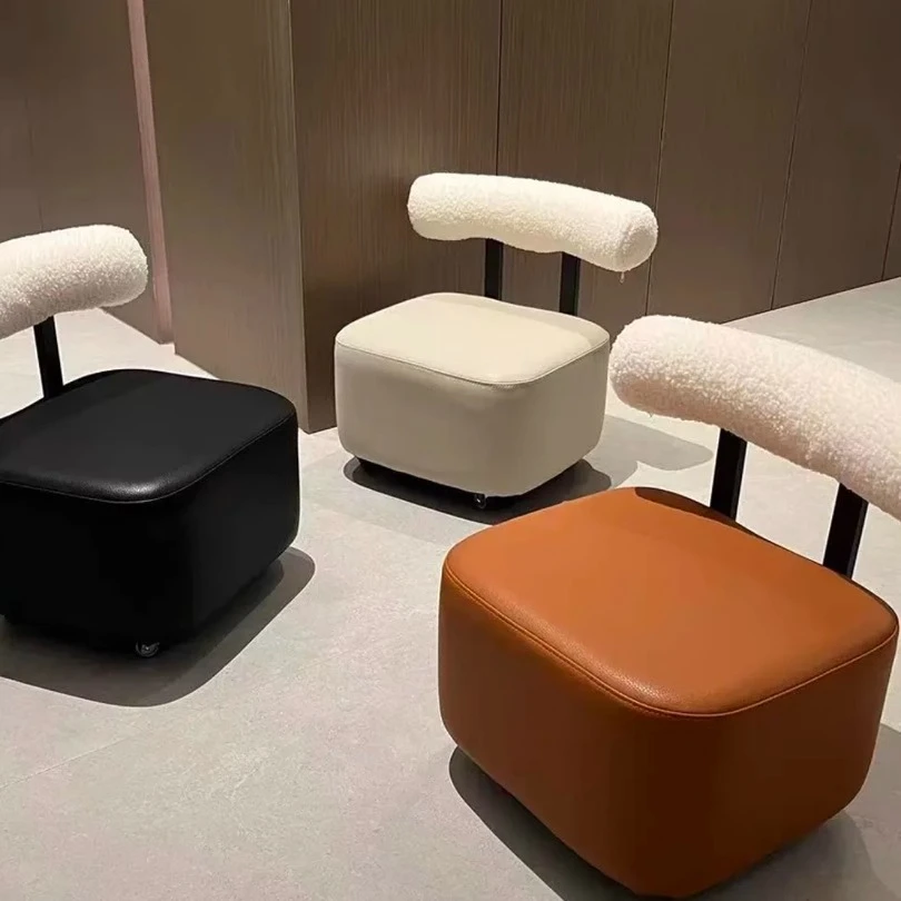 轻奢风皮质设计创意滑轮凳儿童椅溜溜凳简约换鞋凳ins休闲溜溜椅