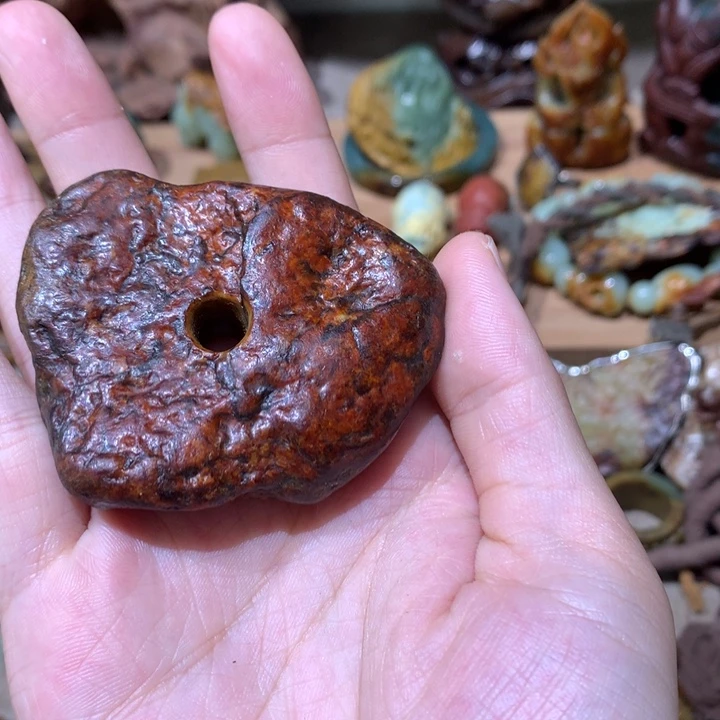 未镶嵌岫岩河磨玉（透闪石质玉）挂件