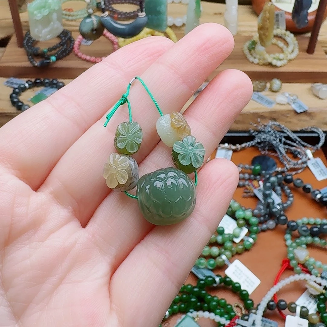 柳****和田玉未镶嵌手链