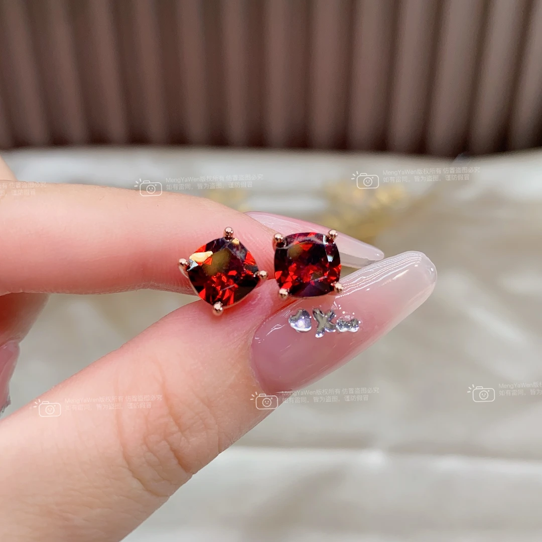 925银针【红糖】6x6mm石榴红方糖人工宝镶嵌简约百搭耳钉k3193