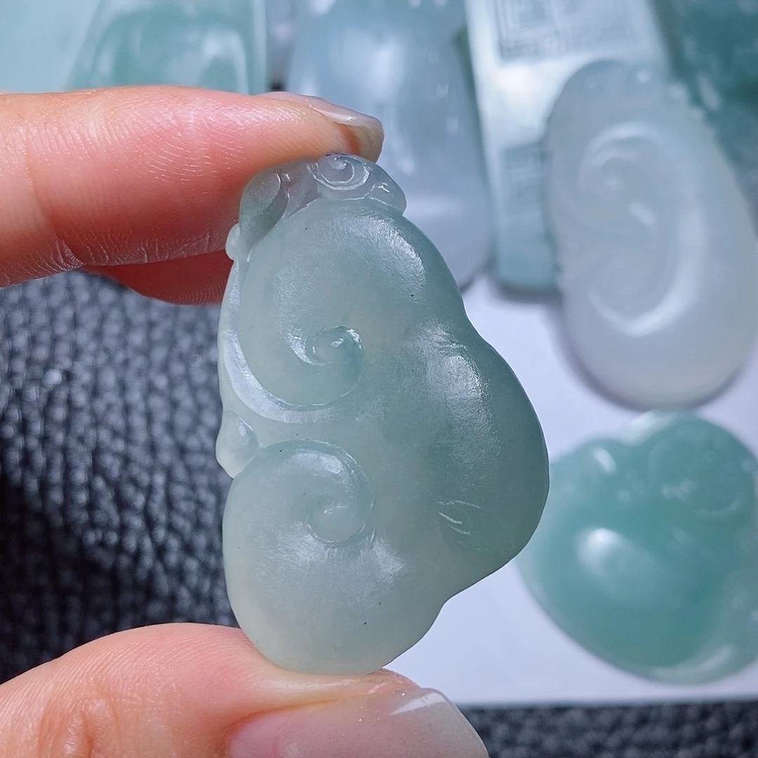 心***远定制翡翠未镶嵌毛货付款后确认抛光