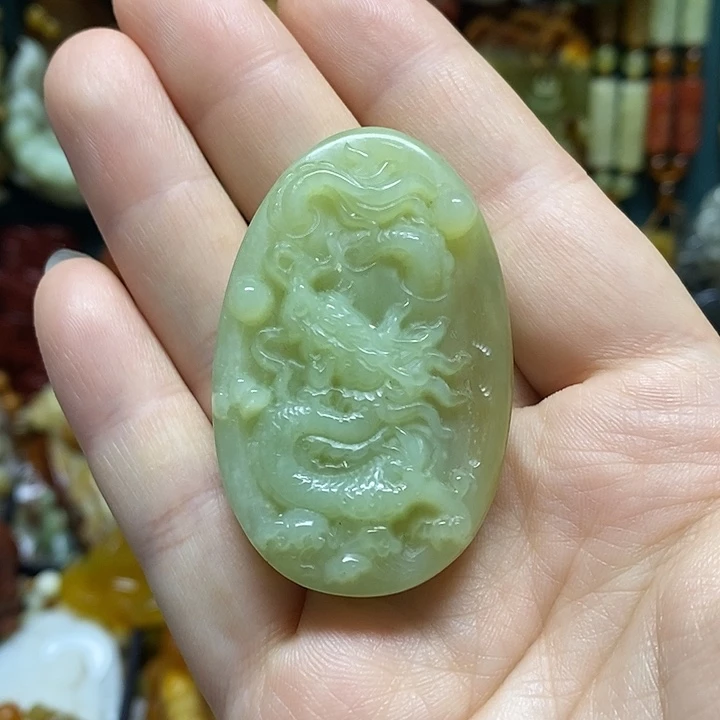 岫玉未镶嵌吊坠(赠链)