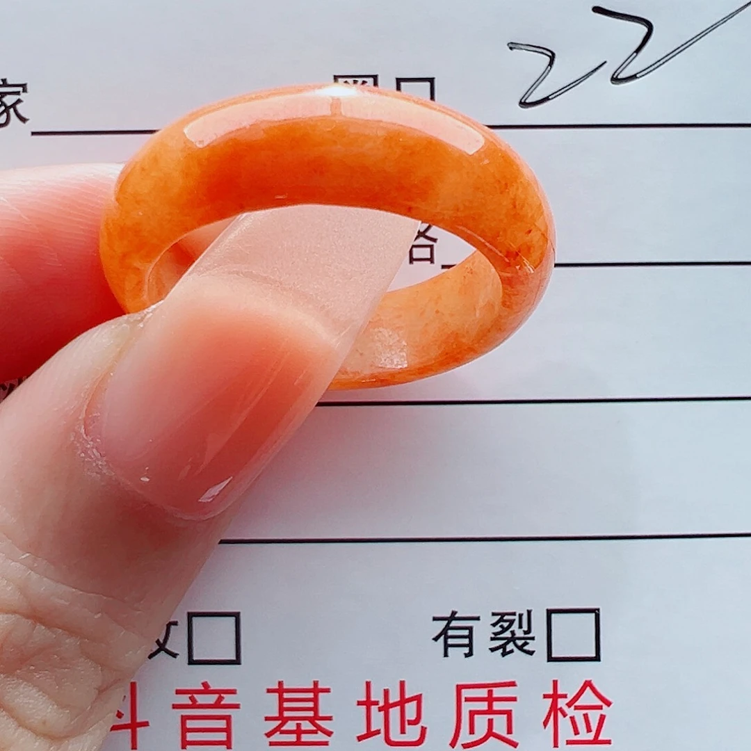 未镶嵌戒指翡翠l****5戒圈