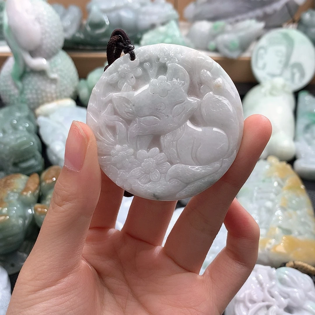 吊坠(不含链)未镶嵌翡翠