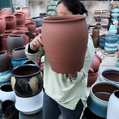 口25高30瑕疵底裂一个。