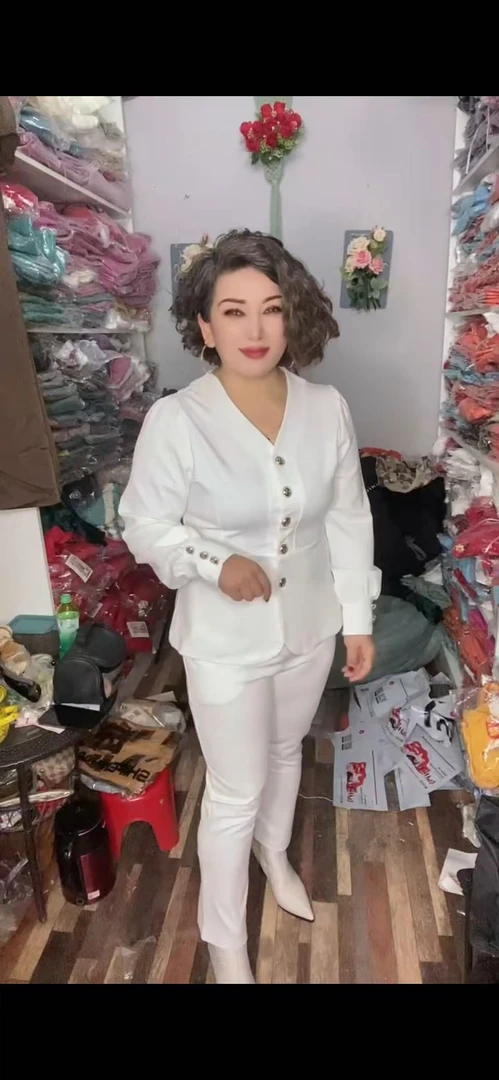 艾热祖服装白色女士高端私人订制贵族套装两件套