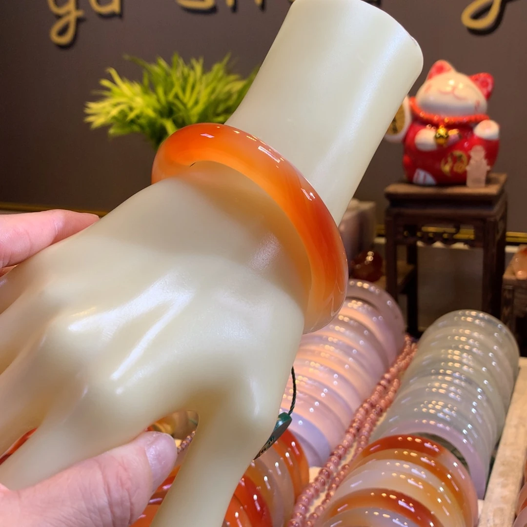 玛瑙/玉髓未镶嵌手镯31号直播间看细节