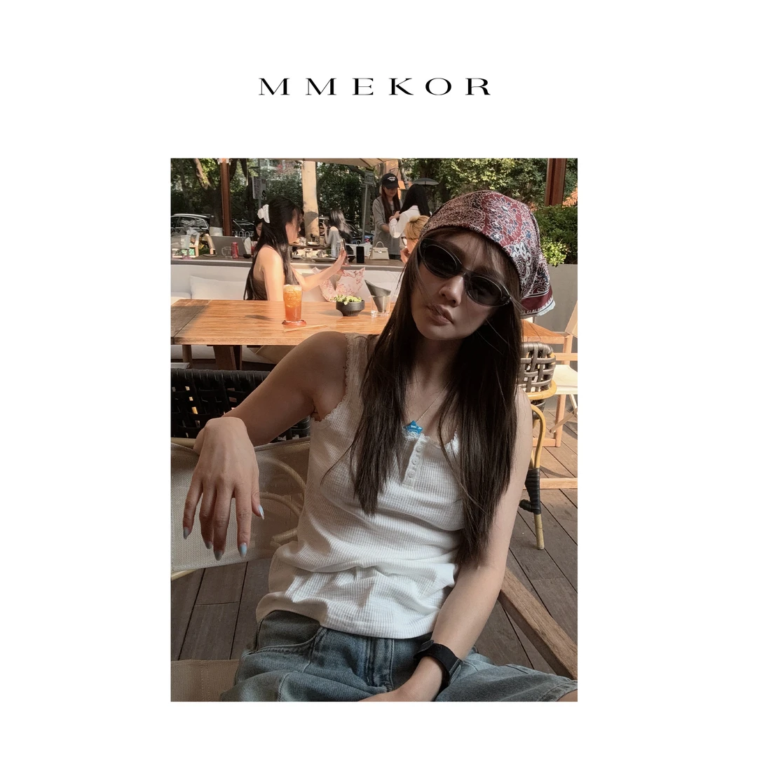 MMEKOR“瓷娃娃”背心 2025新款未来辣妹修身上衣 89660