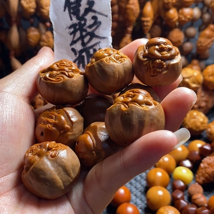 吊坠橄榄核好***生微上色包衣弥勒