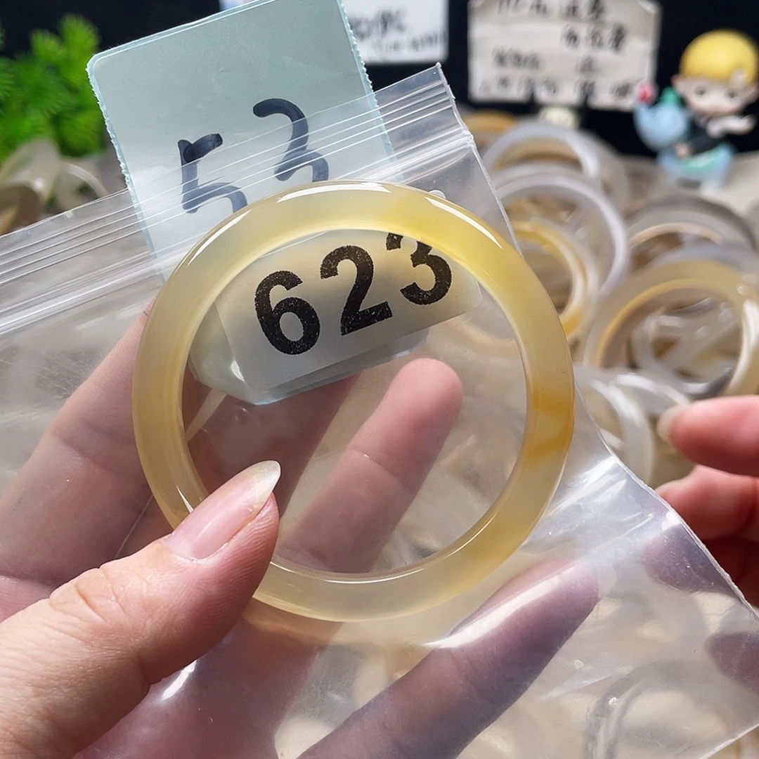 玛瑙/玉髓未镶嵌手镯（圆镯）