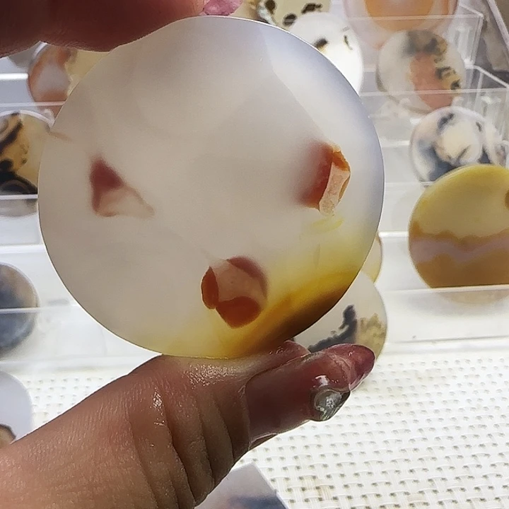 玛瑙/玉髓未镶嵌珠宝奇石