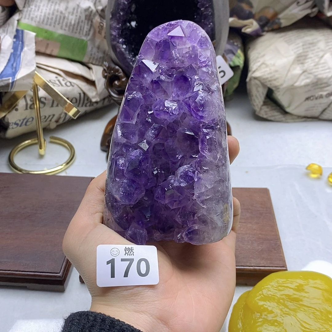 紫晶大型摆件（非配饰）未镶嵌