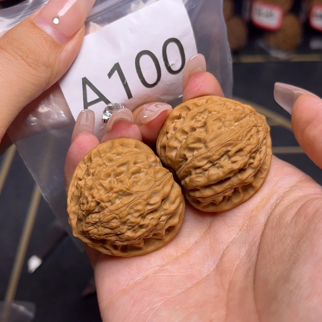 吊坠文玩核桃金牛全品38.5