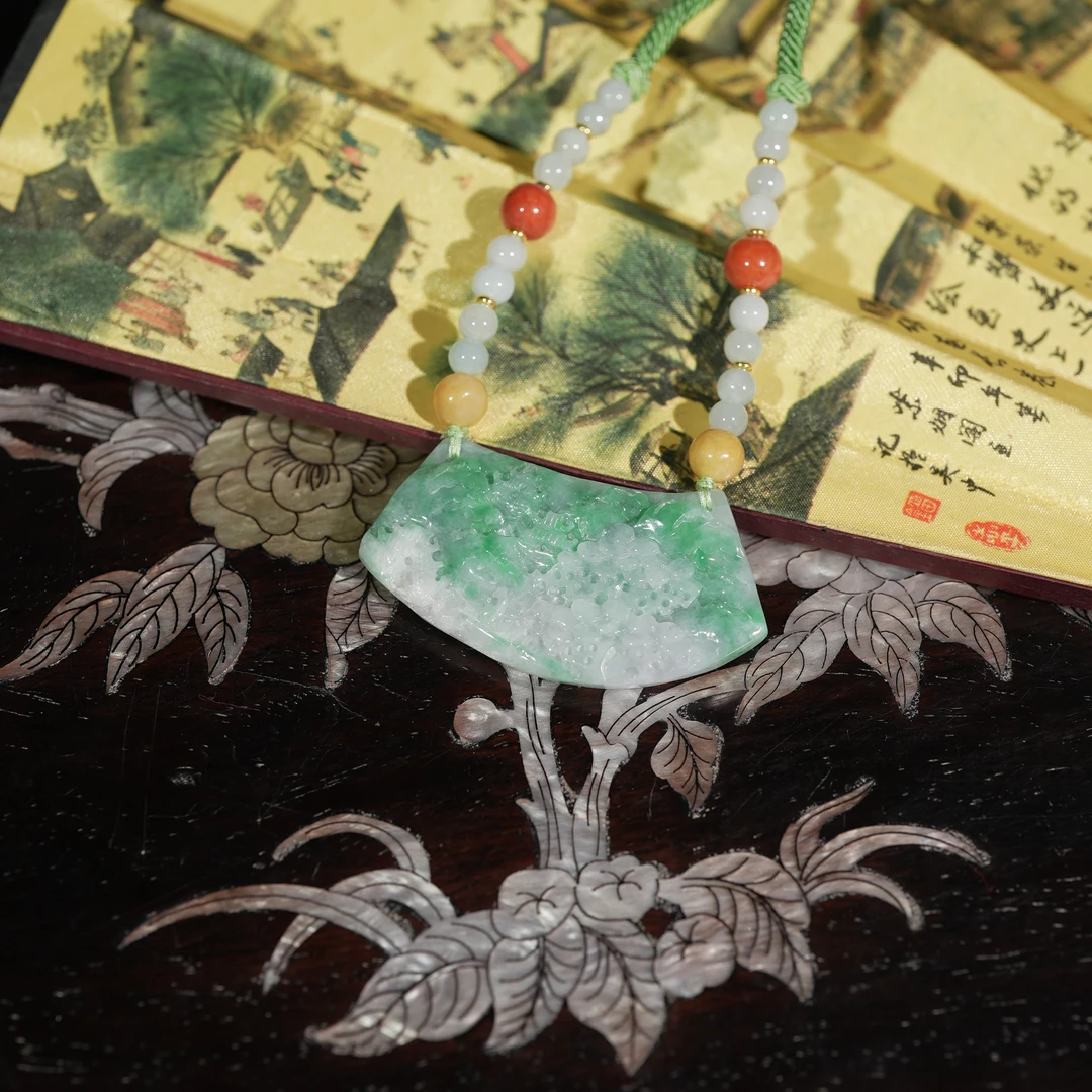 1.19香港王老板-翡翠吊坠6k840