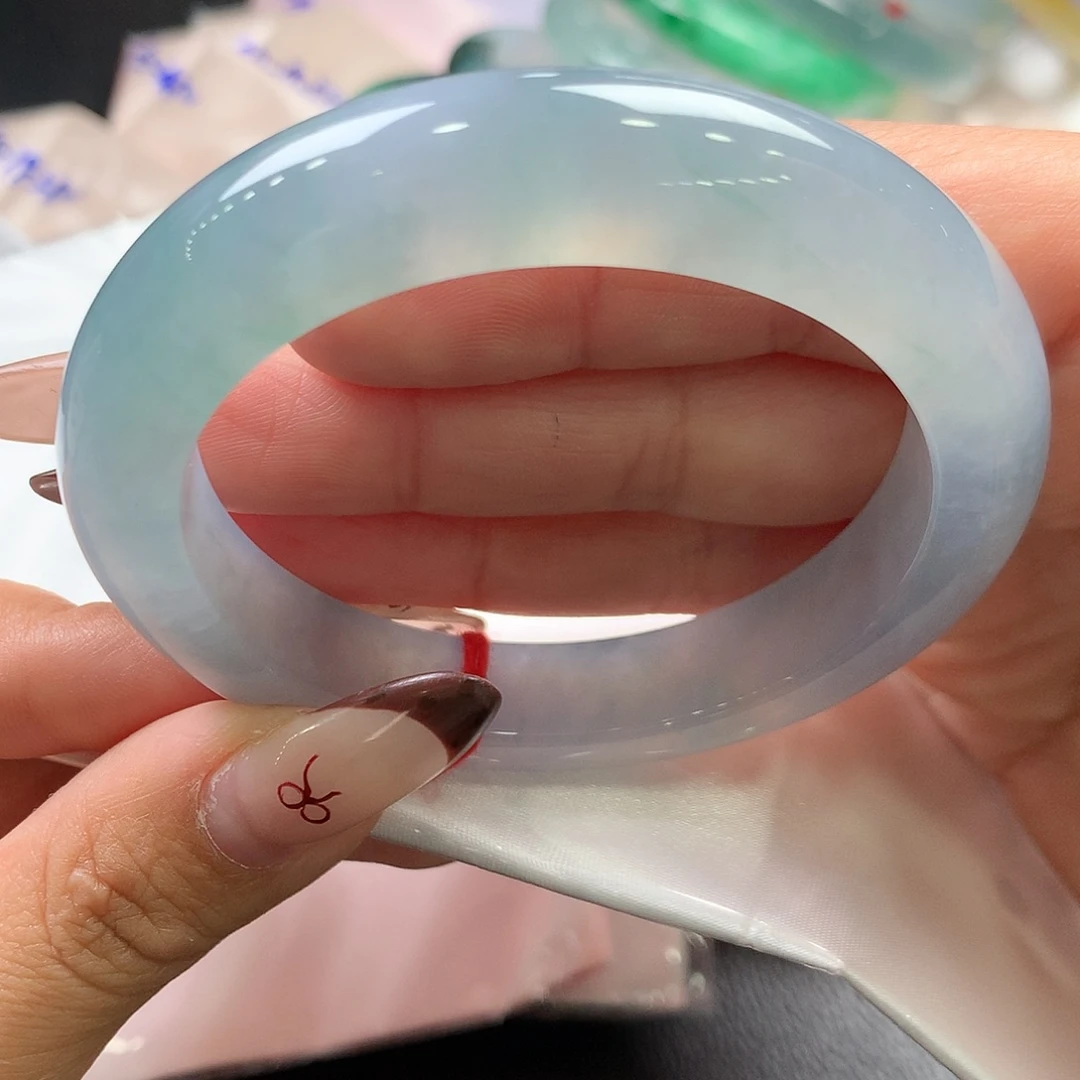 翡翠未镶嵌手镯30号冰幻彩 完美！