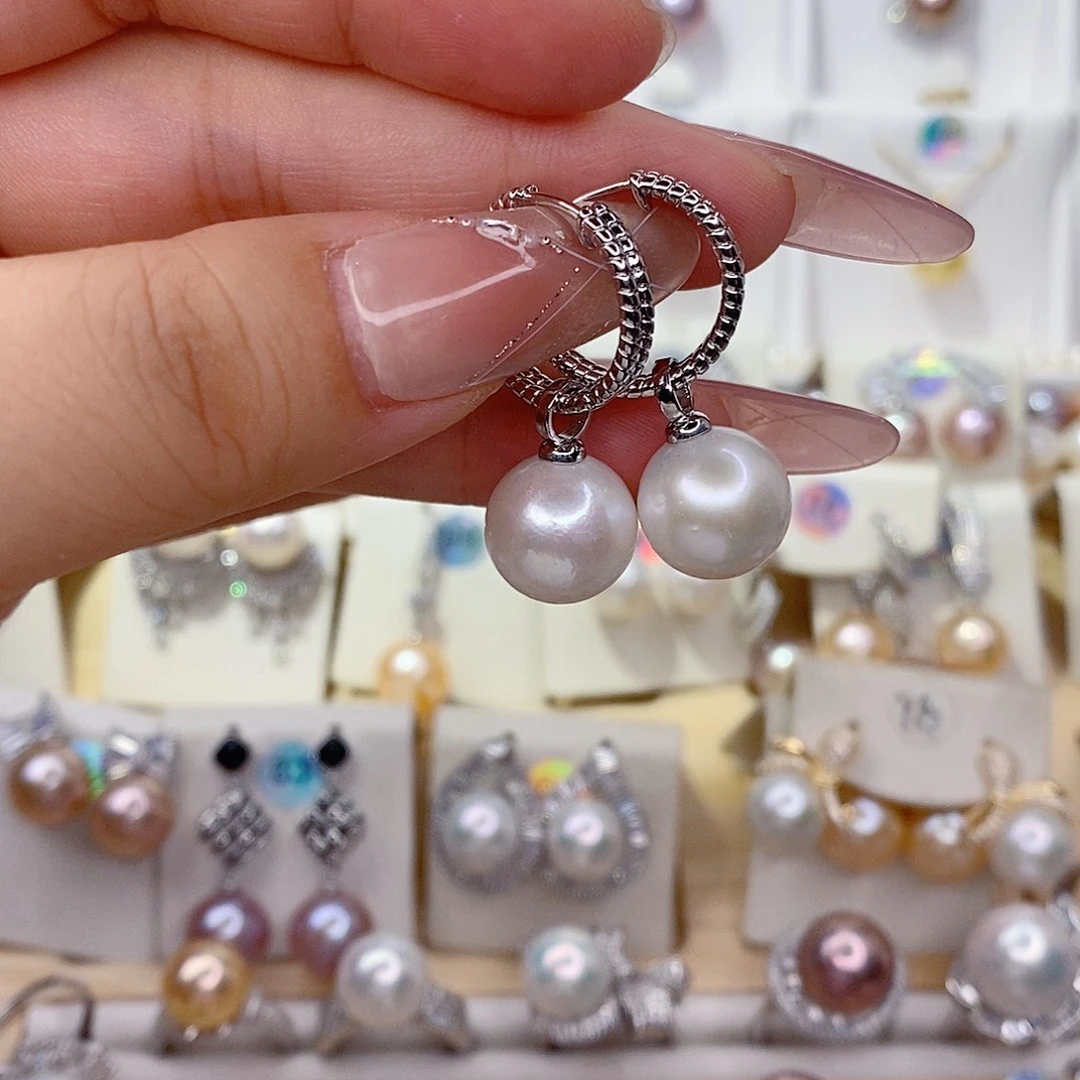 淡水珍珠未镶嵌耳饰