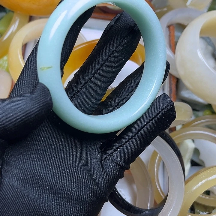 未镶嵌和田玉挂件60