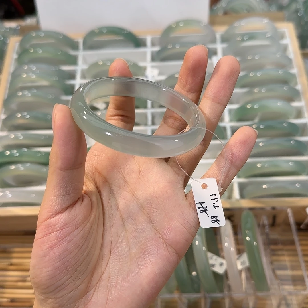 玛瑙/玉髓未镶嵌手镯圈口55.2
