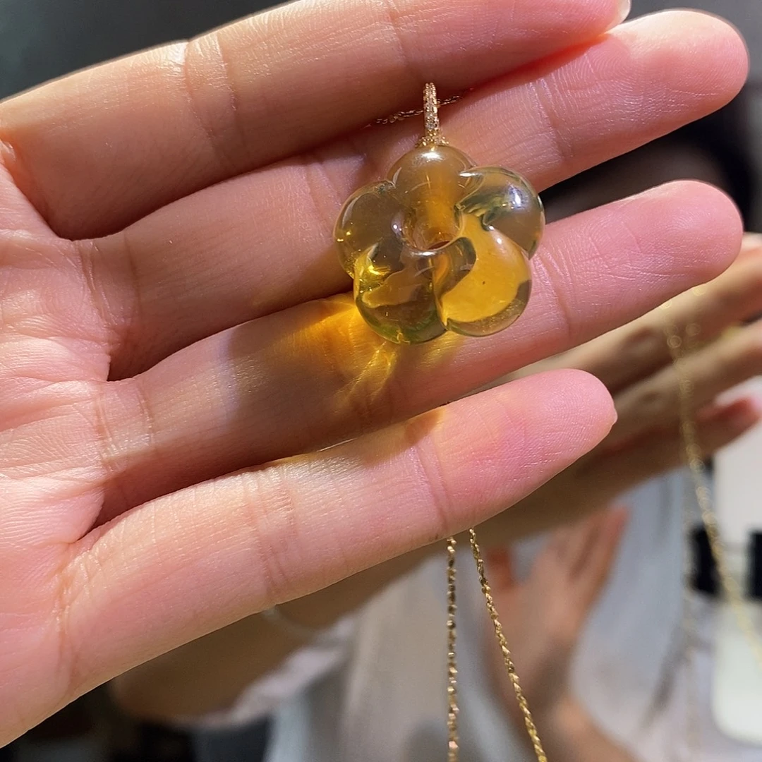 蓝珀未镶嵌裸石琥珀