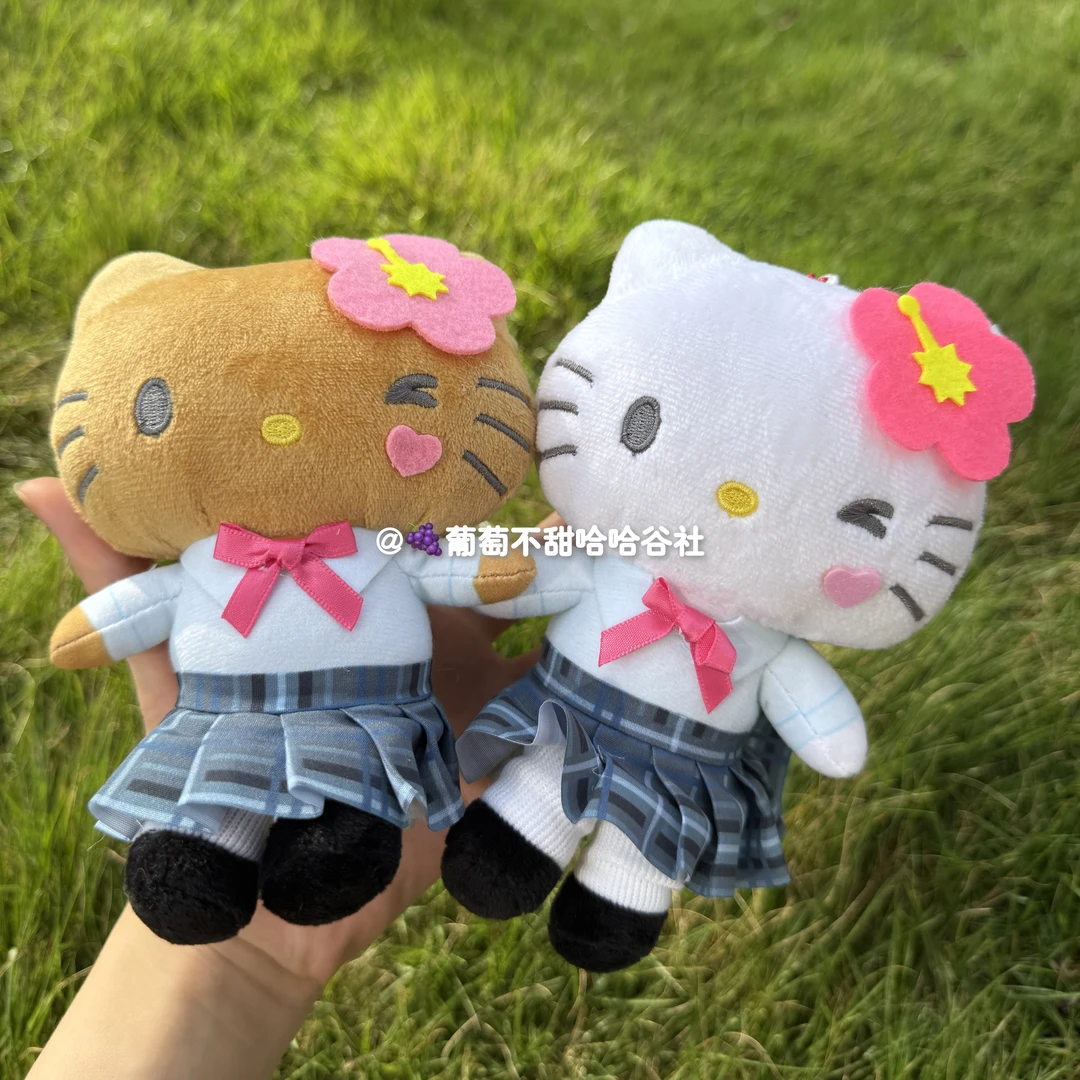 三丽鸥黑白皮校服kitty