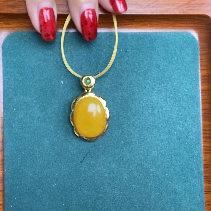 银S925镶嵌颈饰蜜蜡吊坠