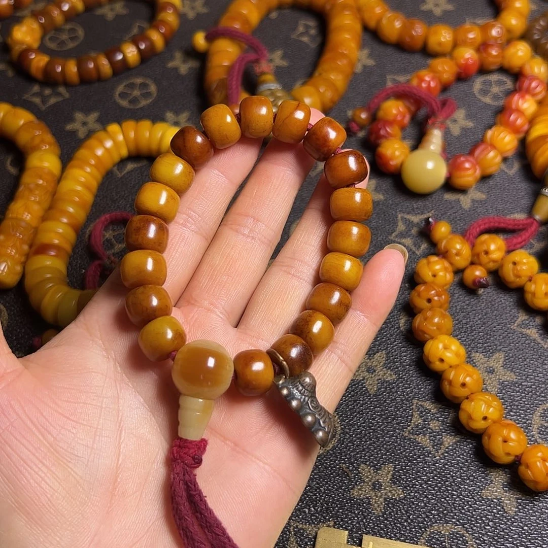 香榧木藏区手串牛骨