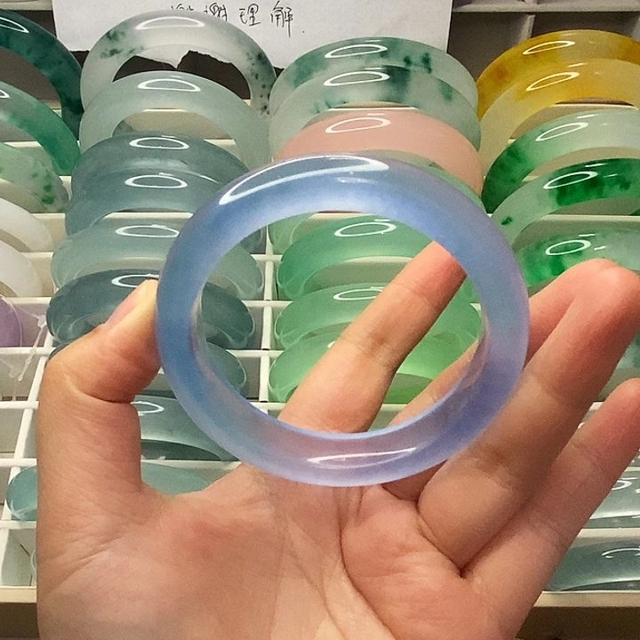 石英质玉未镶嵌手镯