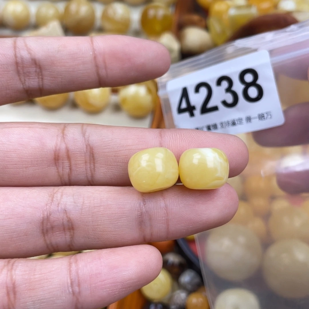 未镶嵌蜜蜡珠宝奇石粉13.5