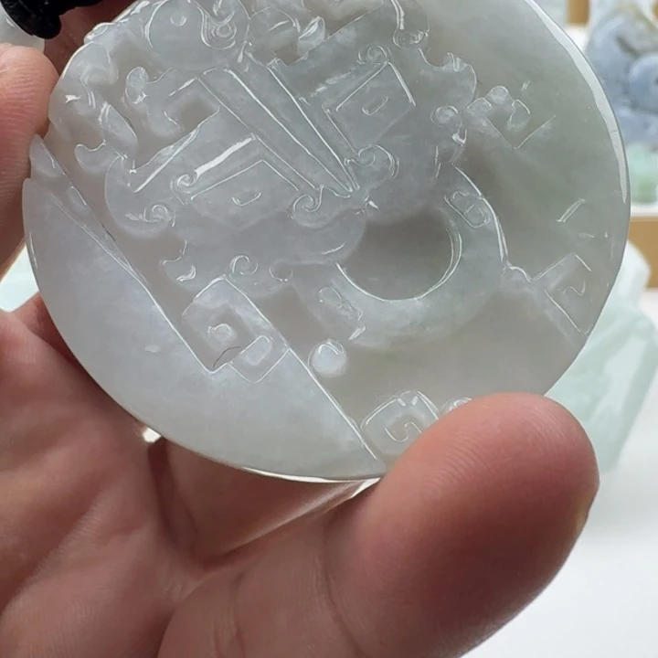 翡翠未镶嵌颈饰天然缅甸A货翡翠