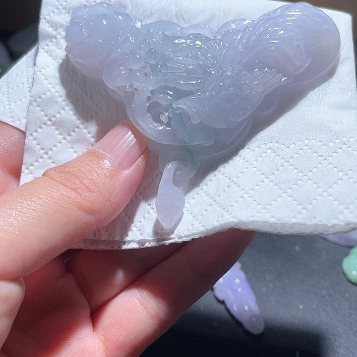 翡翠未镶嵌颈饰天