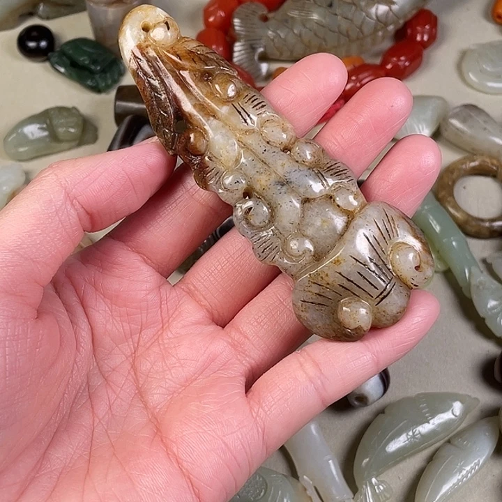 和田玉（糖玉）未镶嵌颈饰