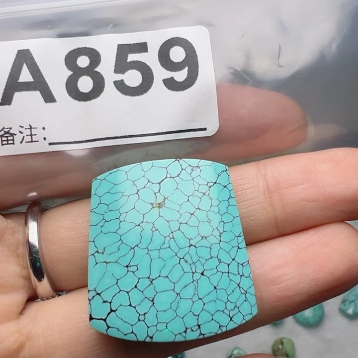 爱***哥绿松石未镶嵌珠宝奇石