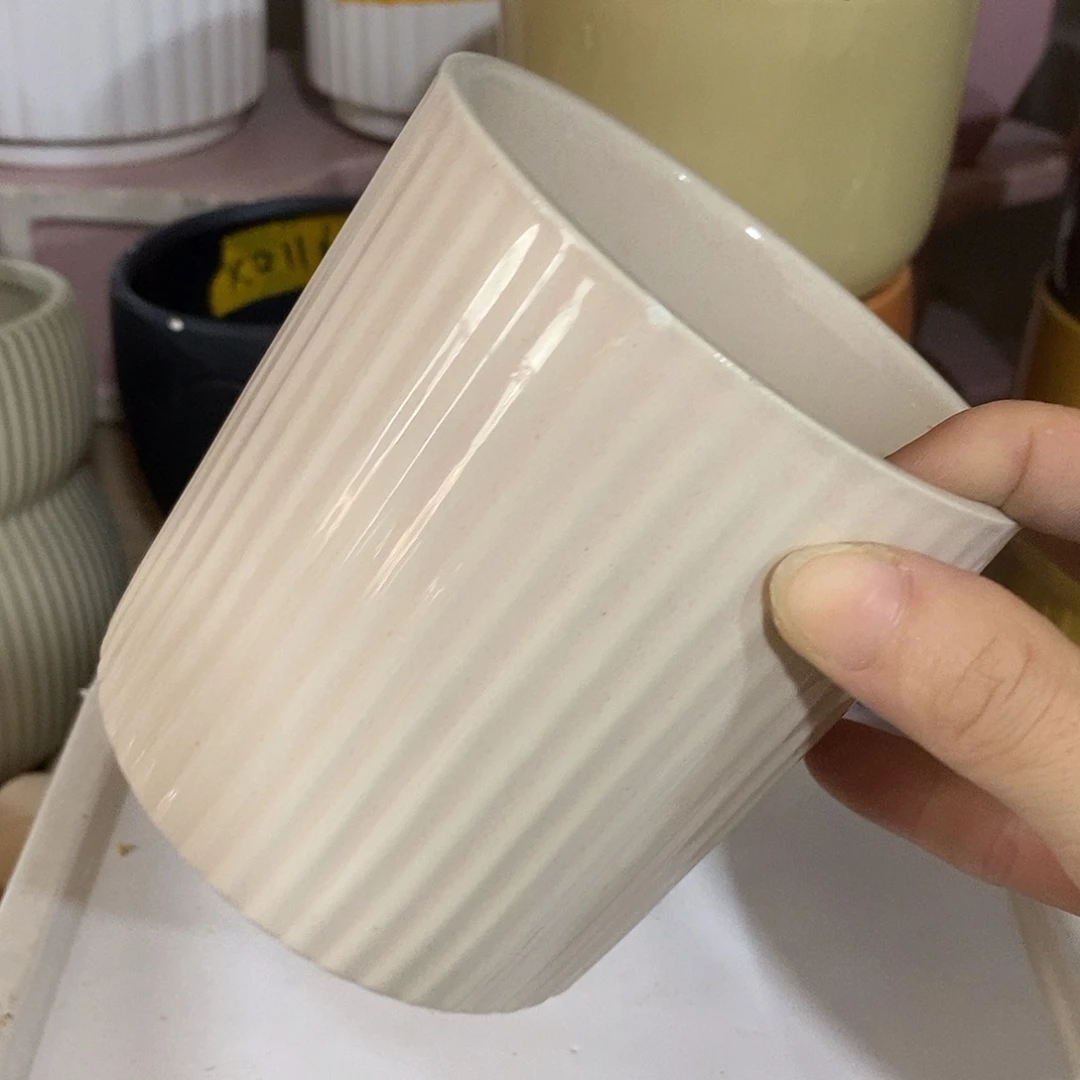 杯子陶盆有孔 瑕疵介意勿拍