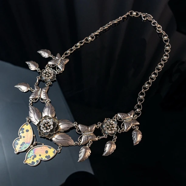 首饰盒/箱 秘鲁 闪碟项链