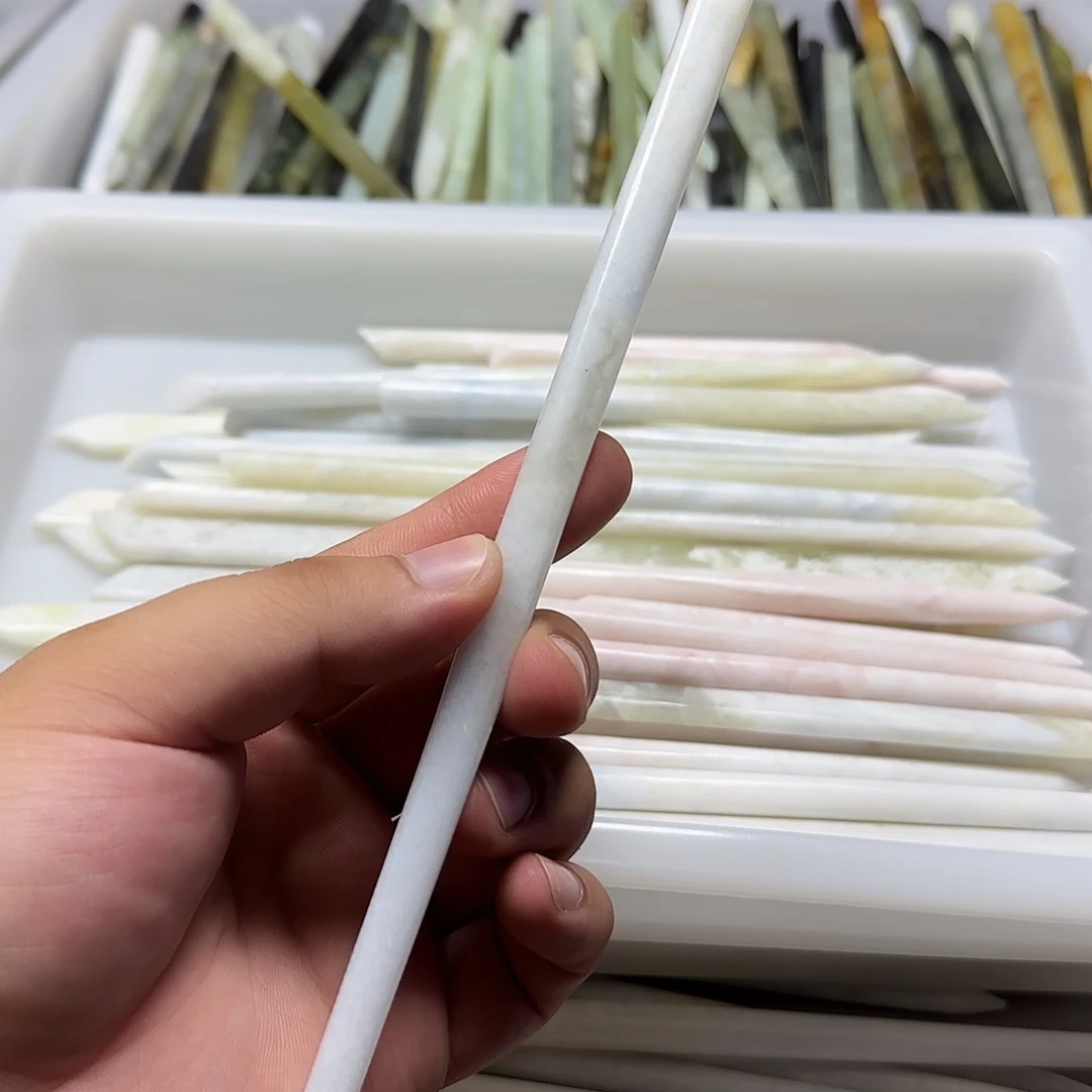 黑***豆未镶嵌蛇纹石玉发饰